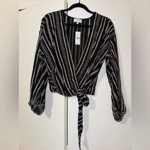 Lou & Grey Tie Front Long Sleeve Blouse